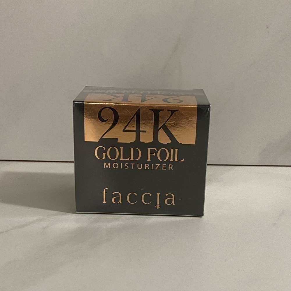 faccia 24K Gold Foil moisturizer